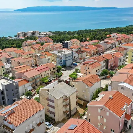 Apartament In With Wifi Makarska