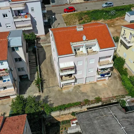 Apartament In With Wifi Makarska