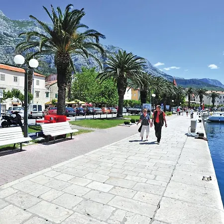 Apartament In With Wifi Makarska